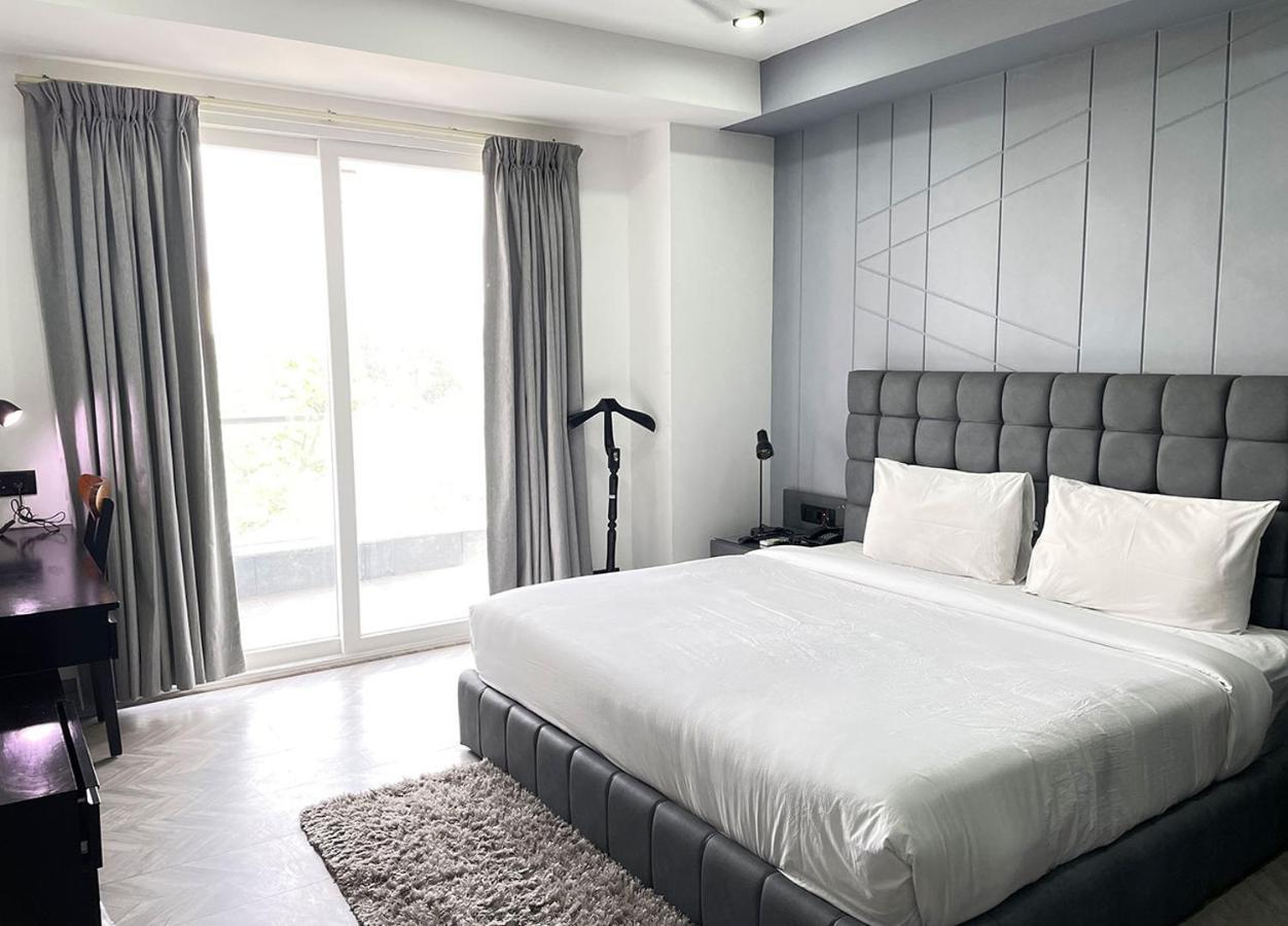 Bedchambers Serviced Apartments - Cyber City Gurgáon Kültér fotó